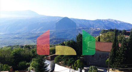 Продаж - Таунхаус 300 m² в центральній Греції