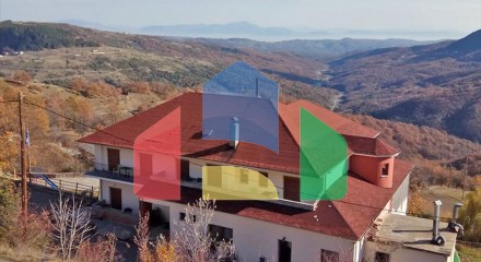Продаж - Готель 1050 m² в центральній Греції