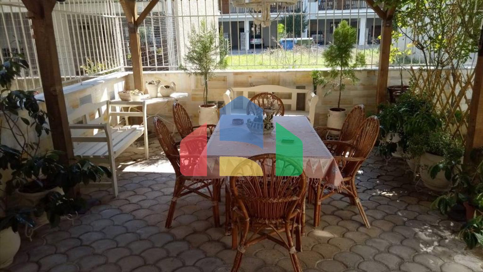 Продажа - Бизнес 173 m² в центральной Греции