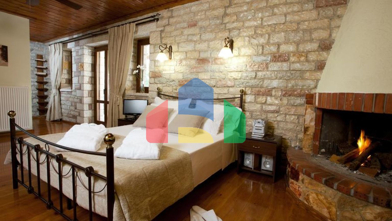 Продажа - Гостиница 600 m² в центральной Греции