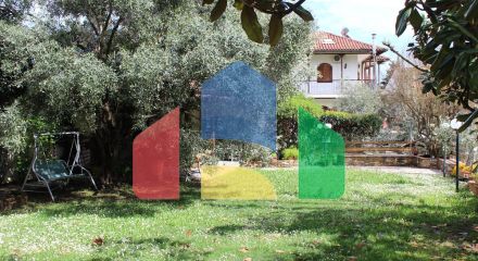 Продажа - Коттедж 380 m² в центральной Греции