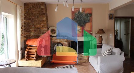 Продажа - Коттедж 380 m² в центральной Греции Продажа - Коттедж 380 m² в центральной Греции