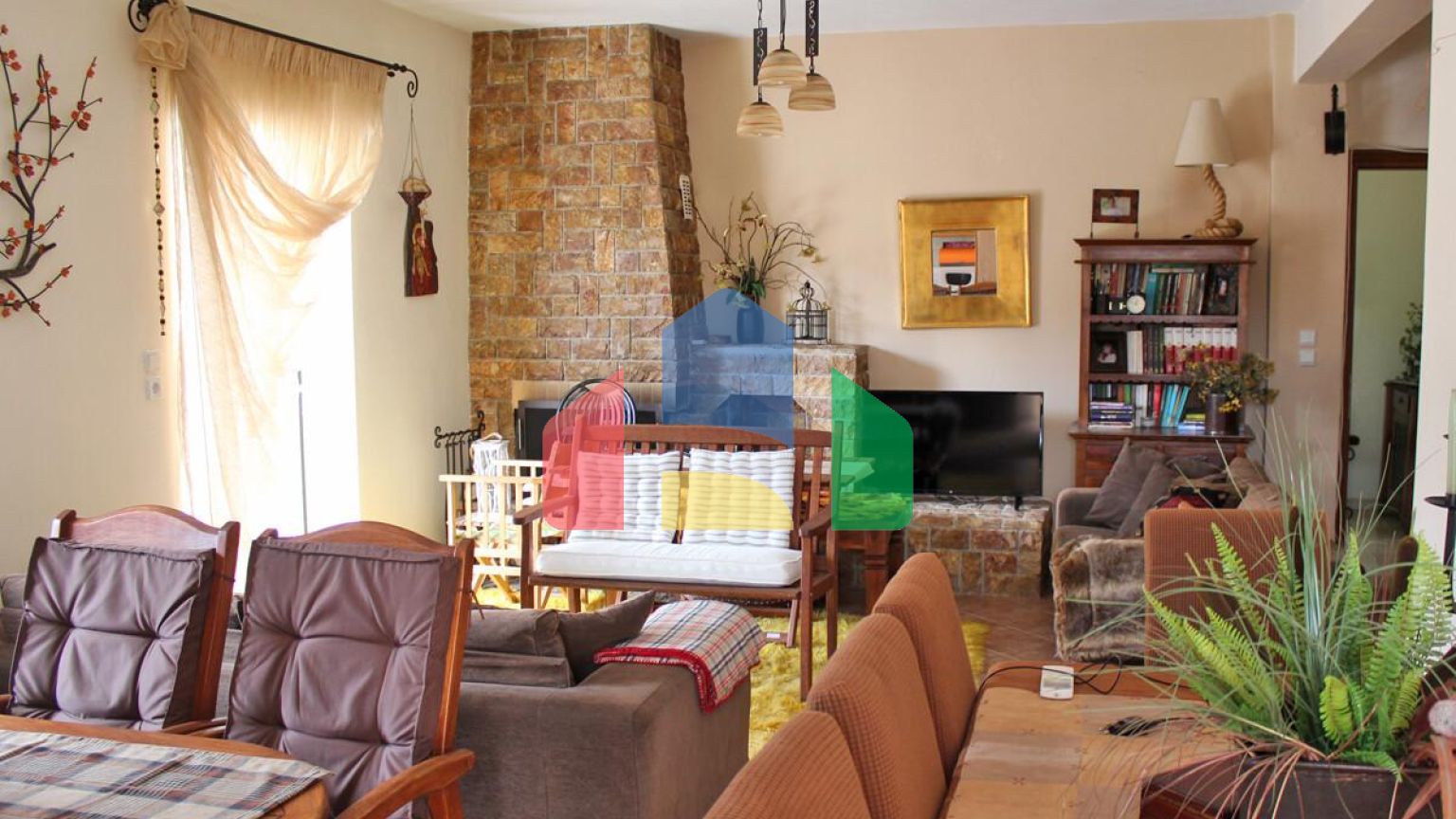 Продажа - Коттедж 380 m² в центральной Греции