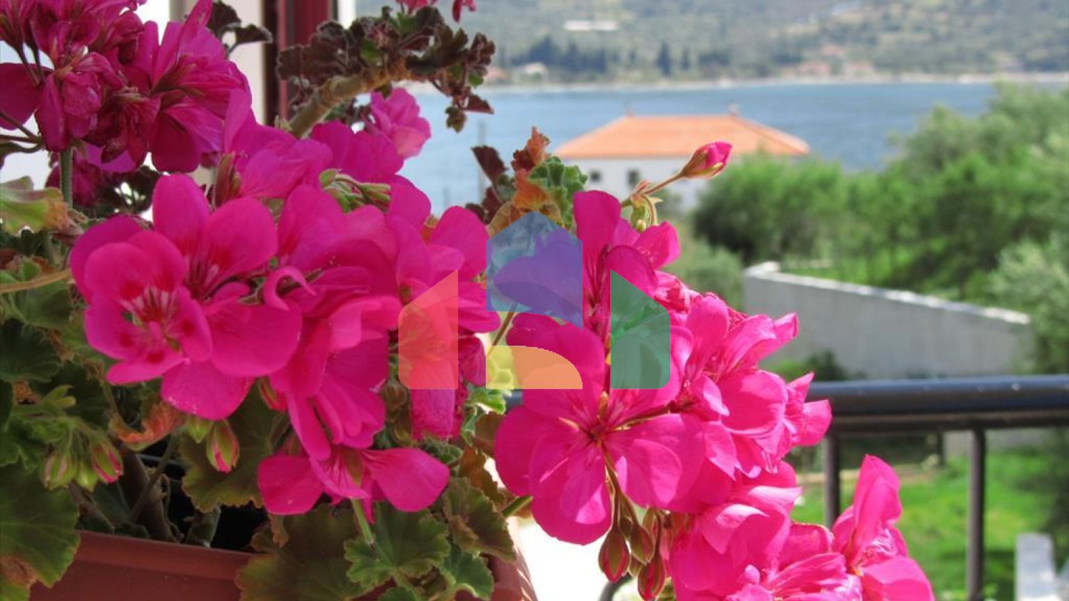 Продажа - Вилла 595 m² в центральной Греции