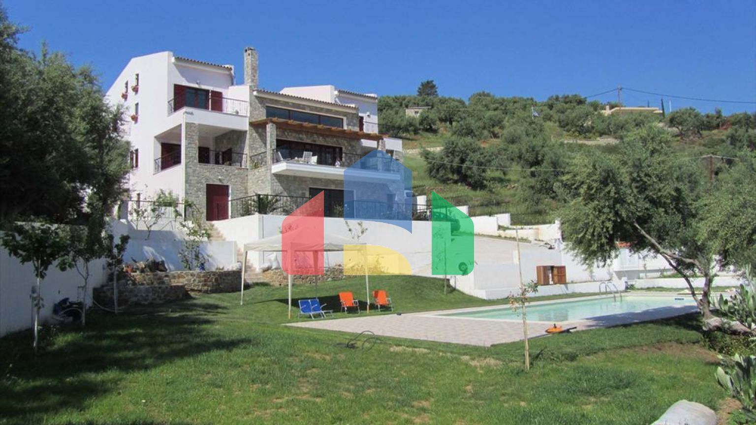 Продажа - Вилла 595 m² в центральной Греции