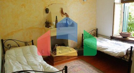 Продаж - Котедж 280 m² в Волосі-Піліо