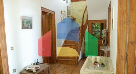 Продаж - Котедж 280 m² в Волосі-Піліо