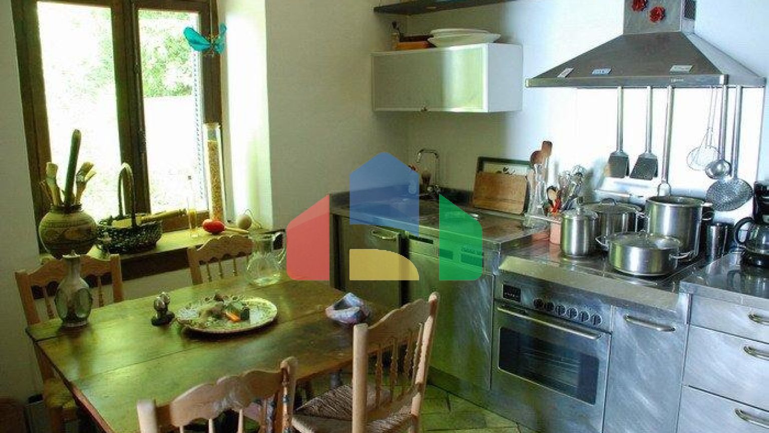 Продаж - Котедж 280 m² в Волосі-Піліо