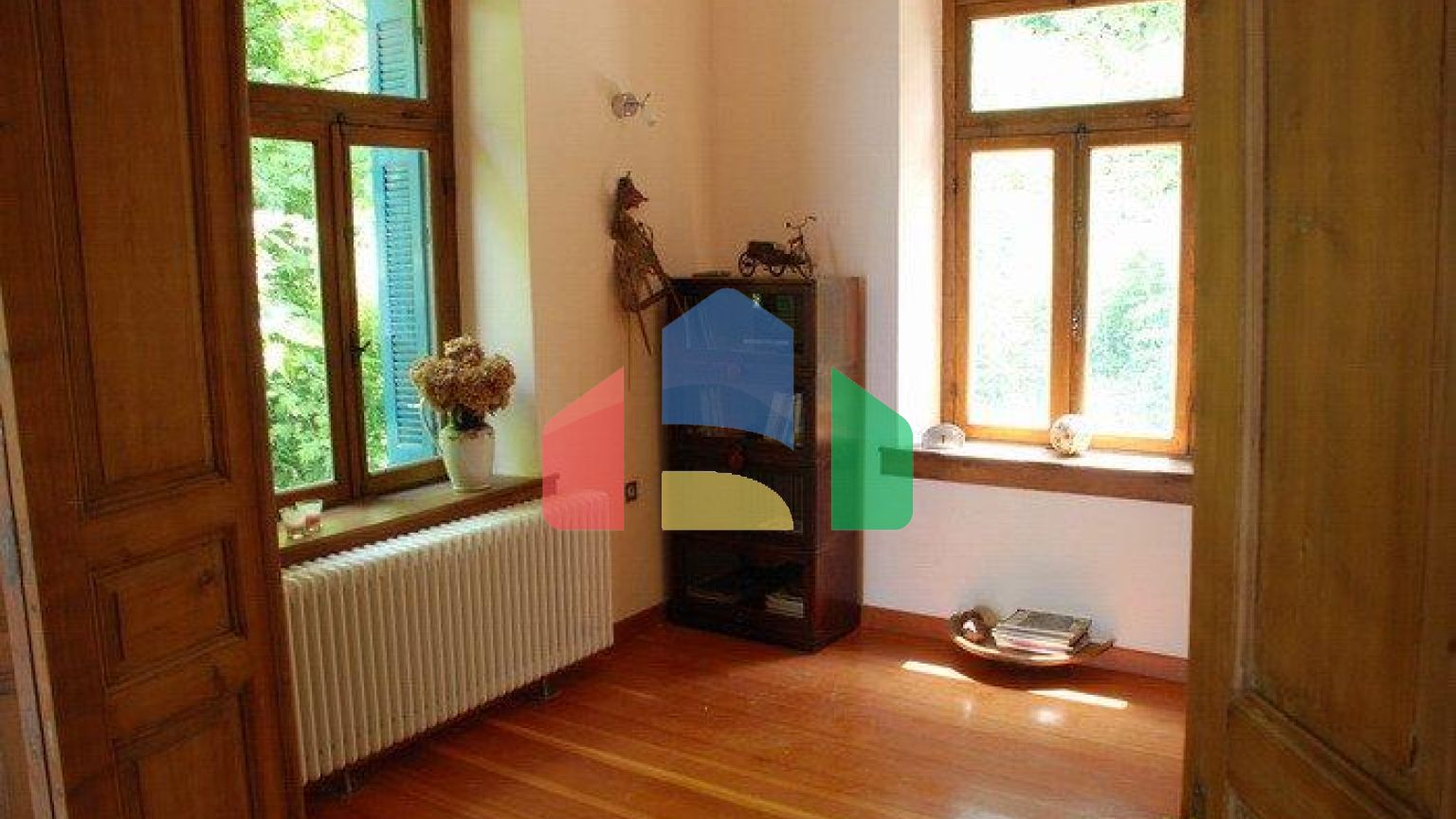 Продаж - Котедж 280 m² в Волосі-Піліо