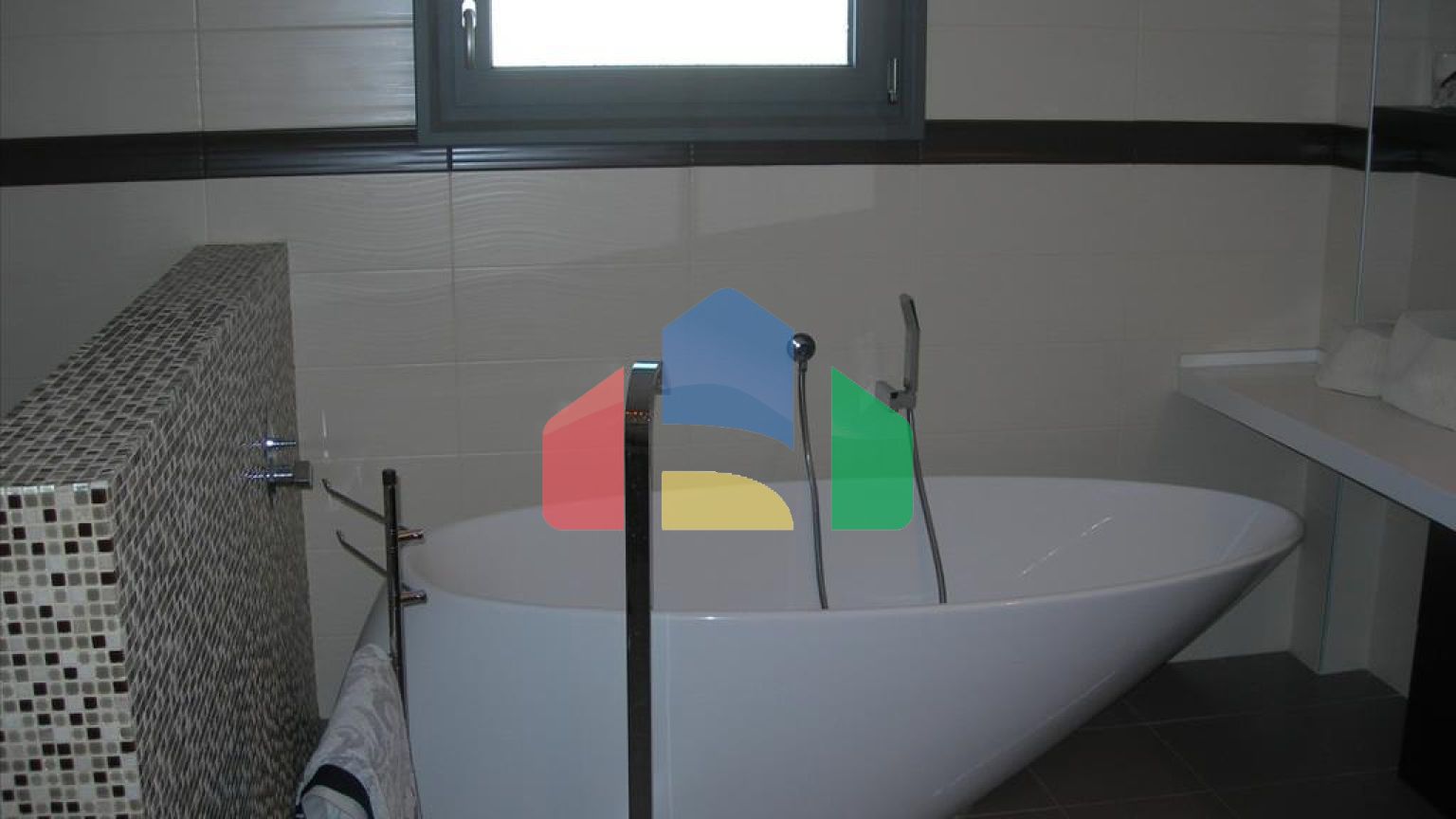 Продаж - Котедж 520 m² в Волосі-Піліо