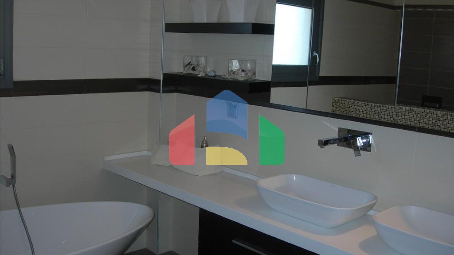 Продаж - Котедж 520 m² в Волосі-Піліо