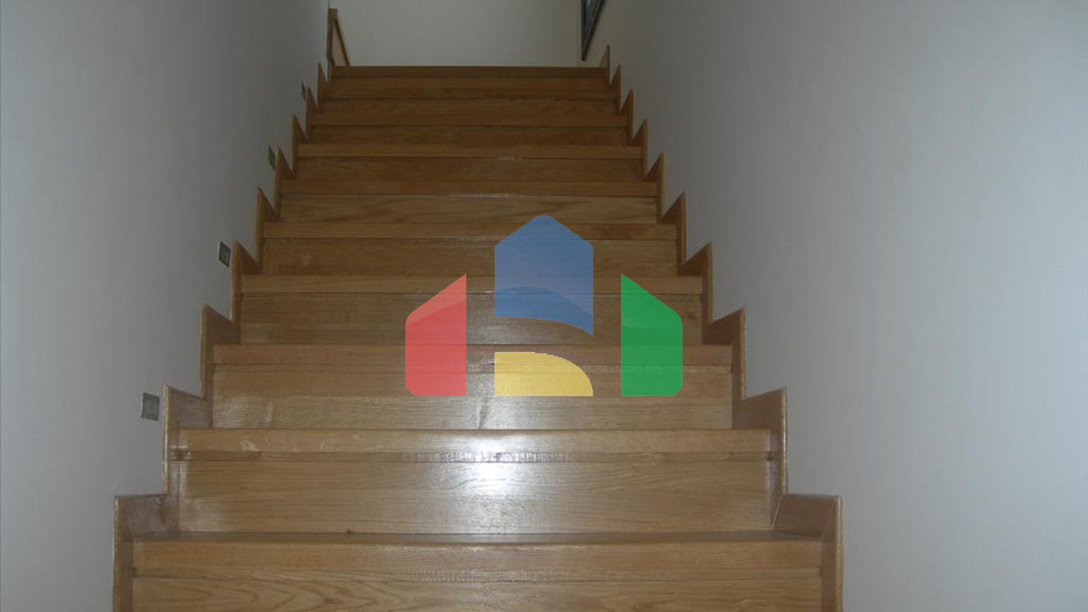 Продаж - Котедж 520 m² в Волосі-Піліо