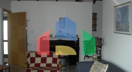 Продаж - Котедж 520 m² в Волосі-Піліо