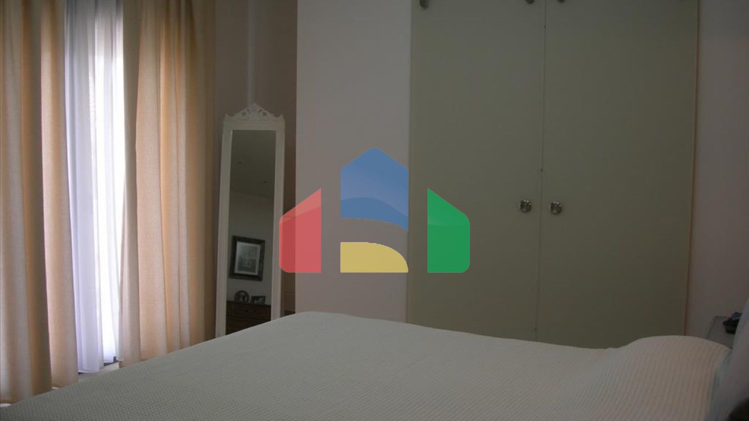 Продаж - Котедж 520 m² в Волосі-Піліо