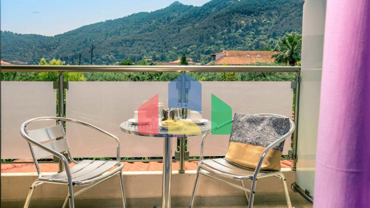 Продаж - Готель 2000 m² на Тасосі