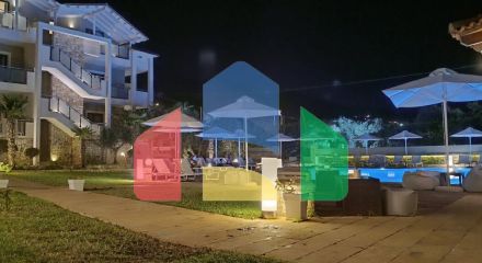 Продаж - Готель 2000 m² на Тасосі