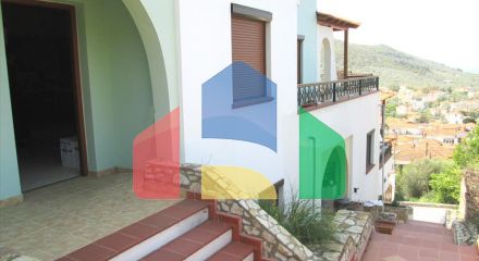 Продаж - Квартира 213 m² на Тасосі