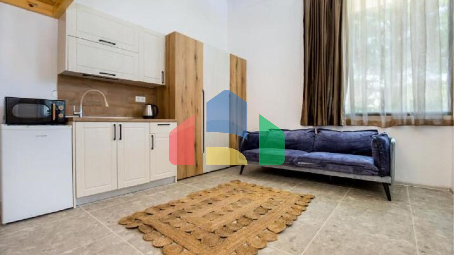 Продаж - Готель 215 m² на Тасосі