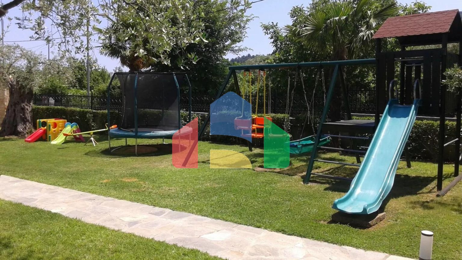 Продажа - Гостиница 837 m² на Тасосе