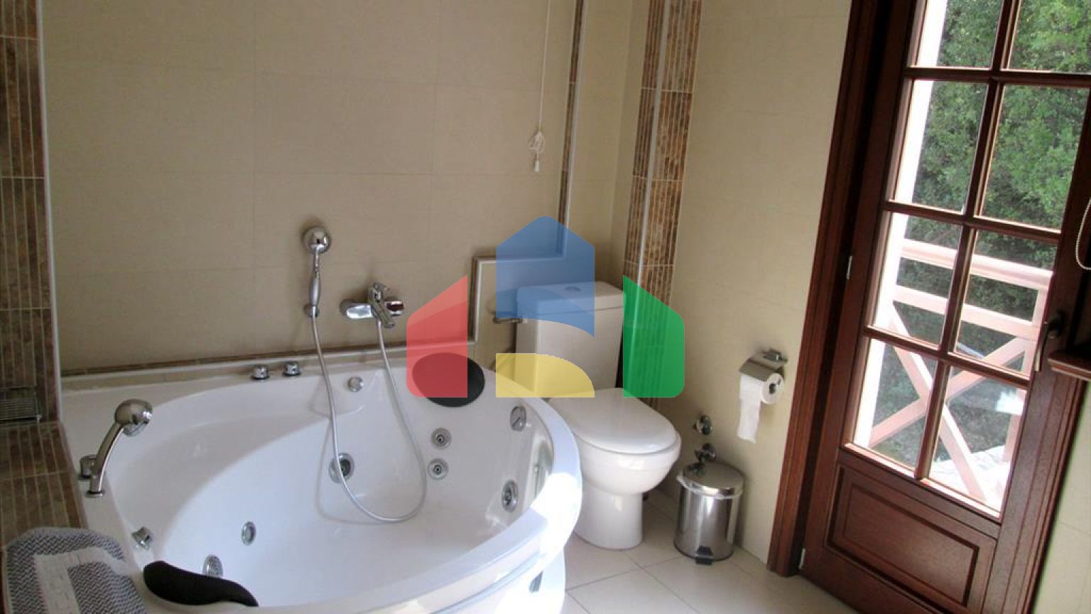 Продажа - Гостиница 560 m² на Тасосе