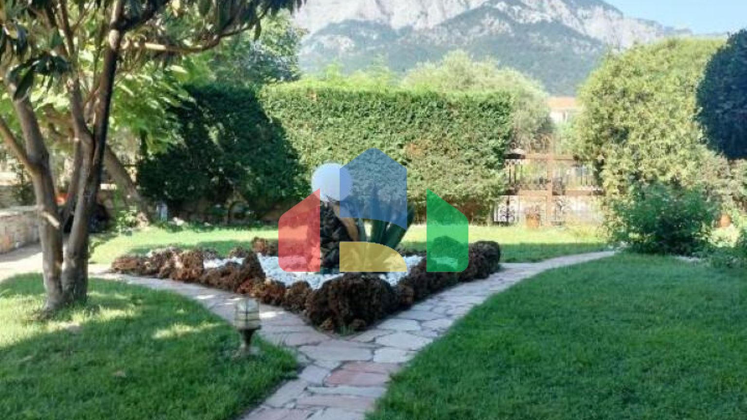 Продажа - Гостиница 481 m² на Тасосе