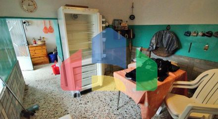 Продаж - Котедж 415 m² на Тасосі