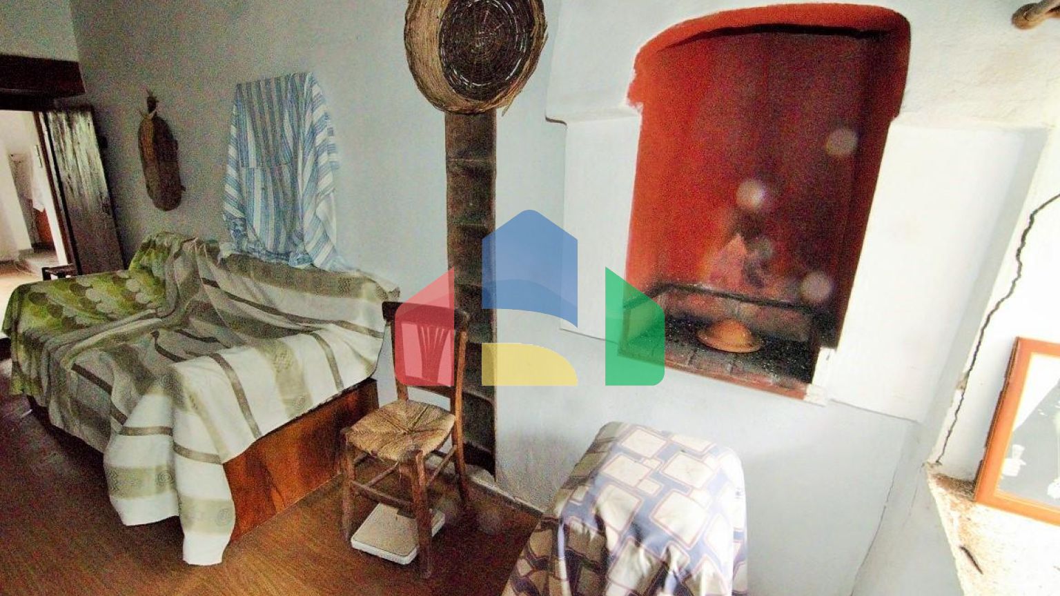 Продаж - Котедж 415 m² на Тасосі