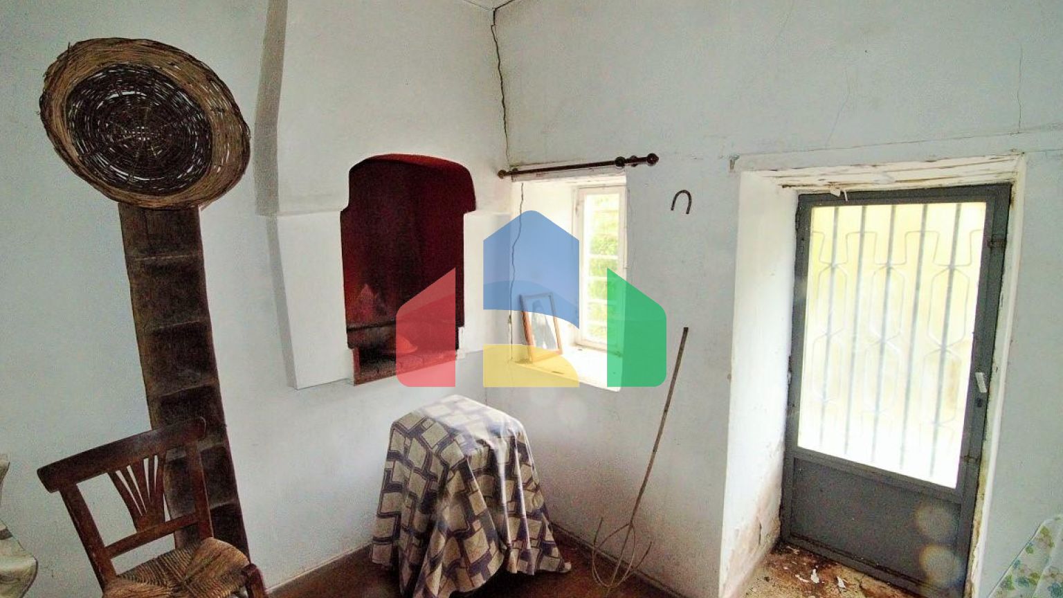 Продаж - Котедж 415 m² на Тасосі