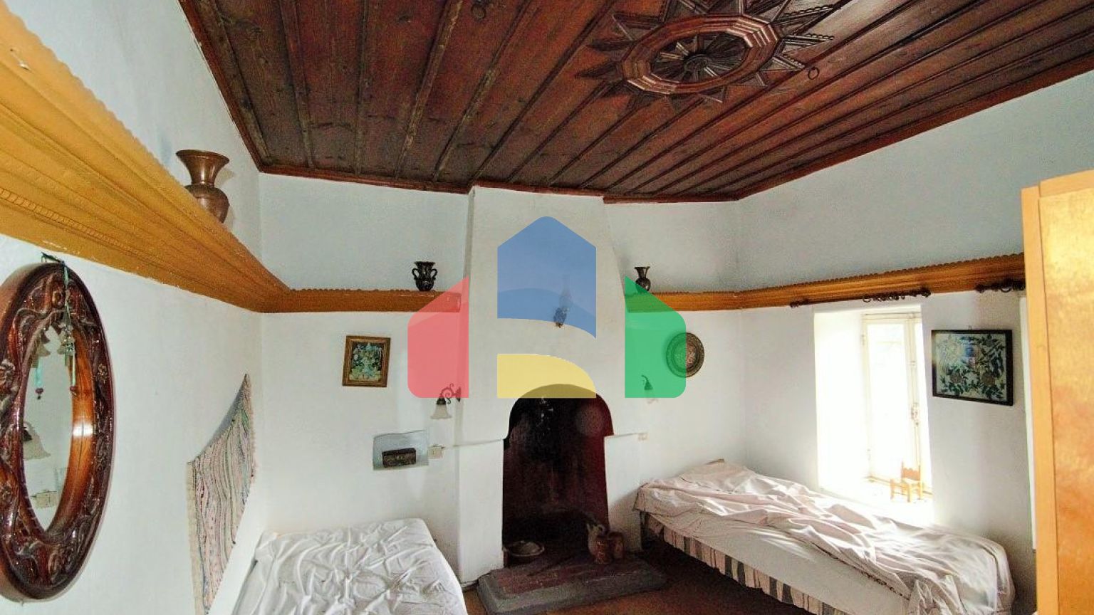 Продаж - Котедж 415 m² на Тасосі