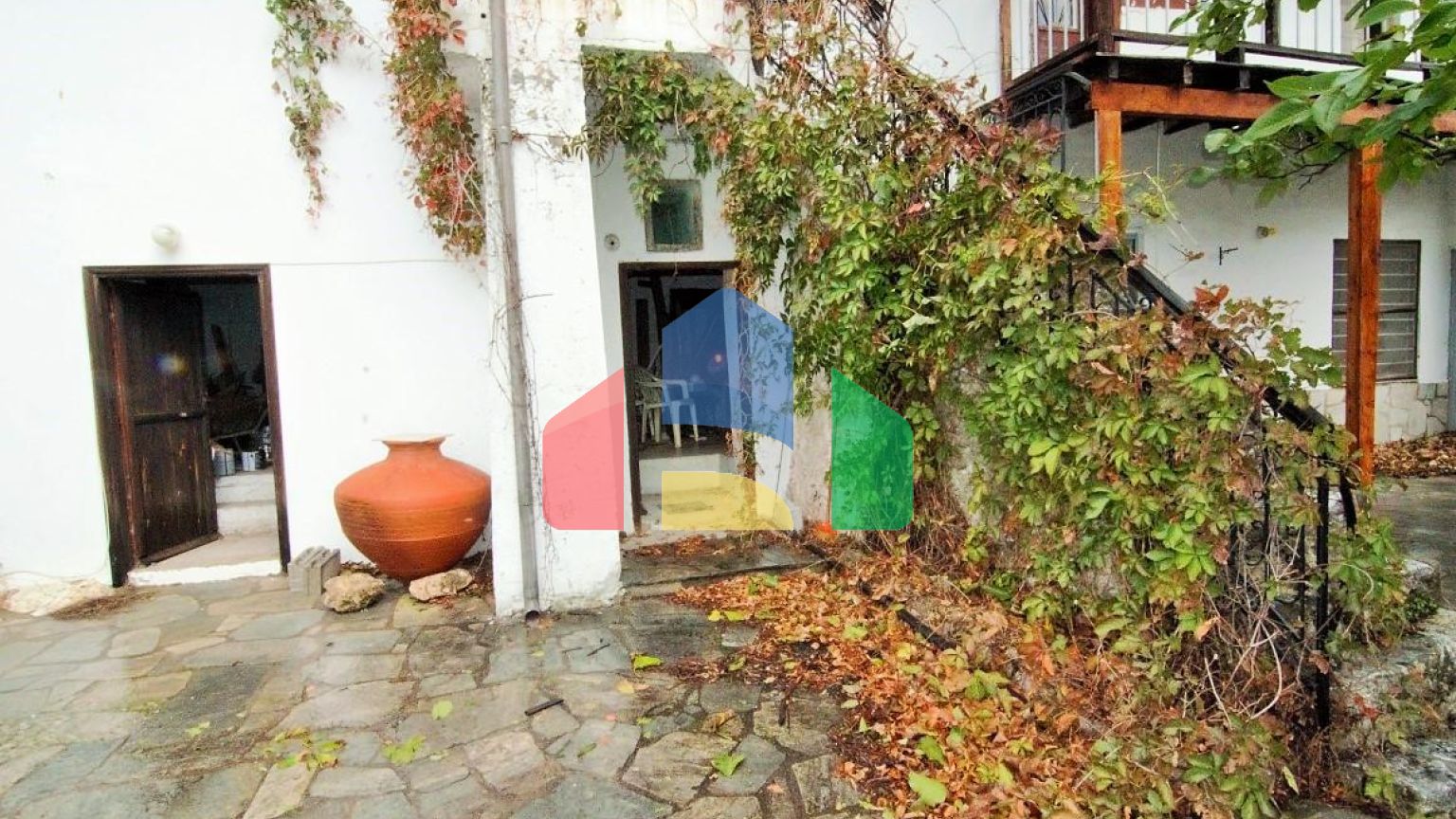 Продаж - Котедж 415 m² на Тасосі