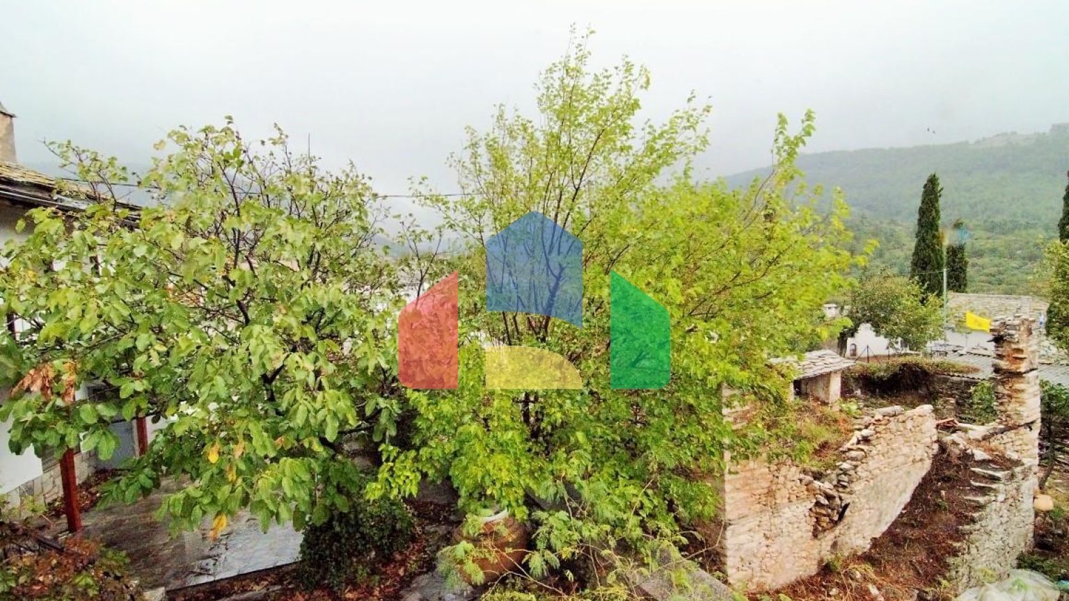 Продаж - Котедж 415 m² на Тасосі