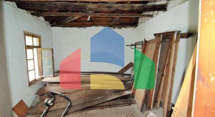 Продаж - Котедж 415 m² на Тасосі