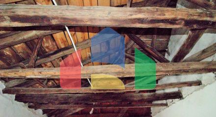 Продаж - Котедж 415 m² на Тасосі