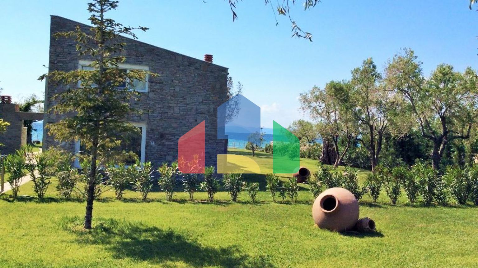 Продаж - Бізнес 410 m² на Тасосі