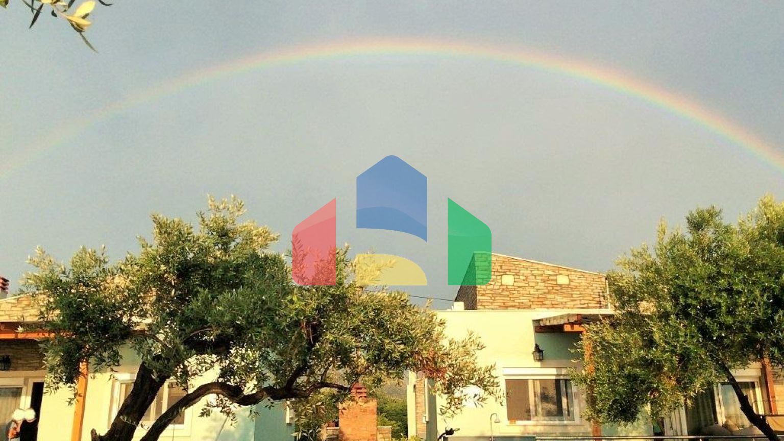 Продаж - Бізнес 410 m² на Тасосі