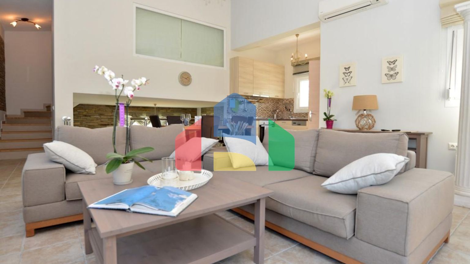 Продаж - Бізнес 410 m² на Тасосі