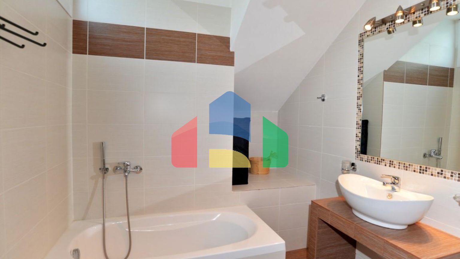 Продаж - Бізнес 410 m² на Тасосі