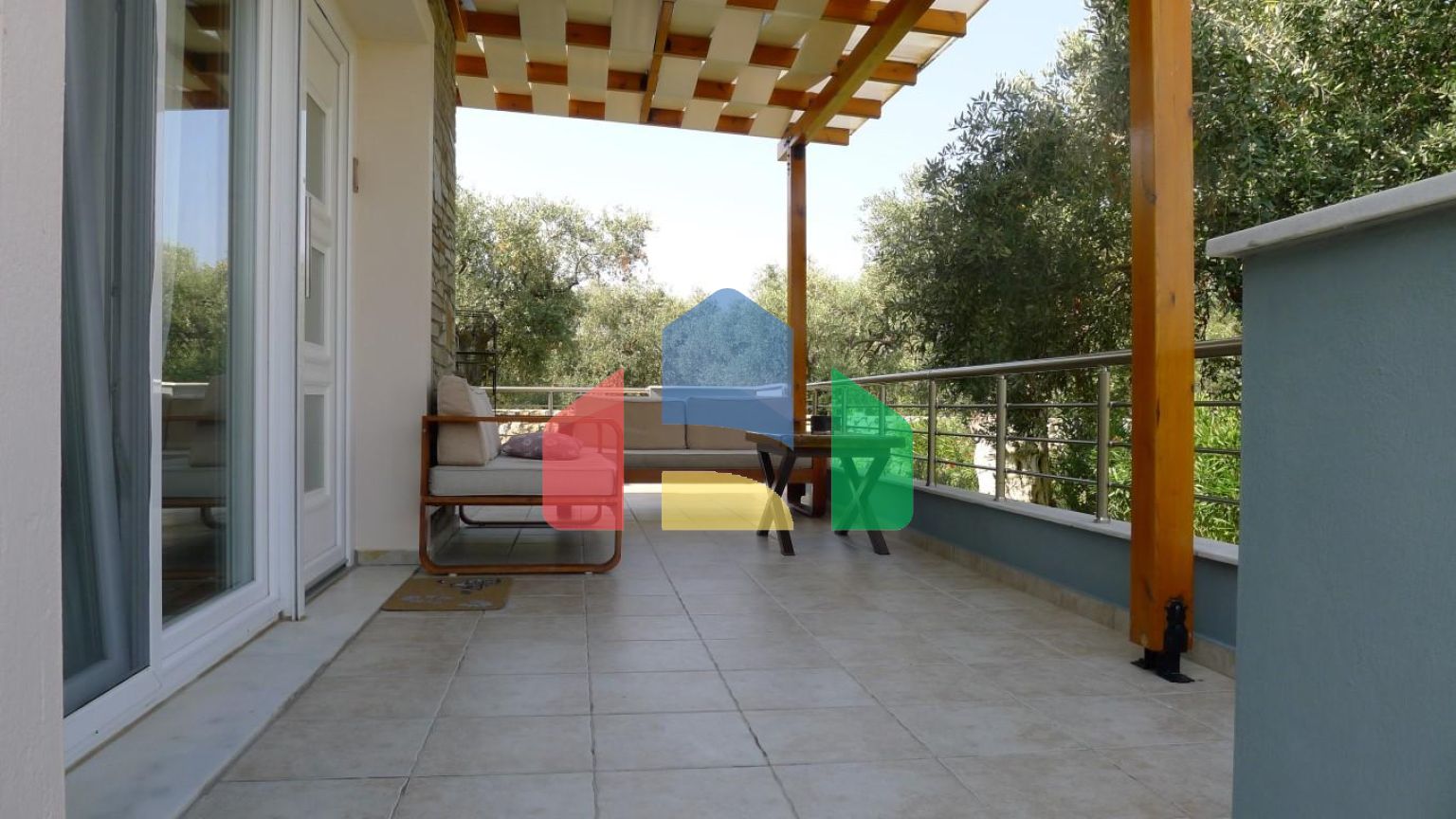 Продаж - Бізнес 410 m² на Тасосі