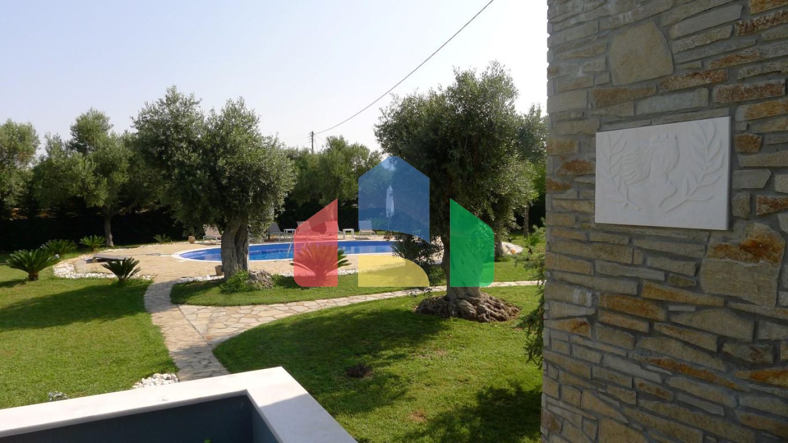 Продаж - Бізнес 410 m² на Тасосі