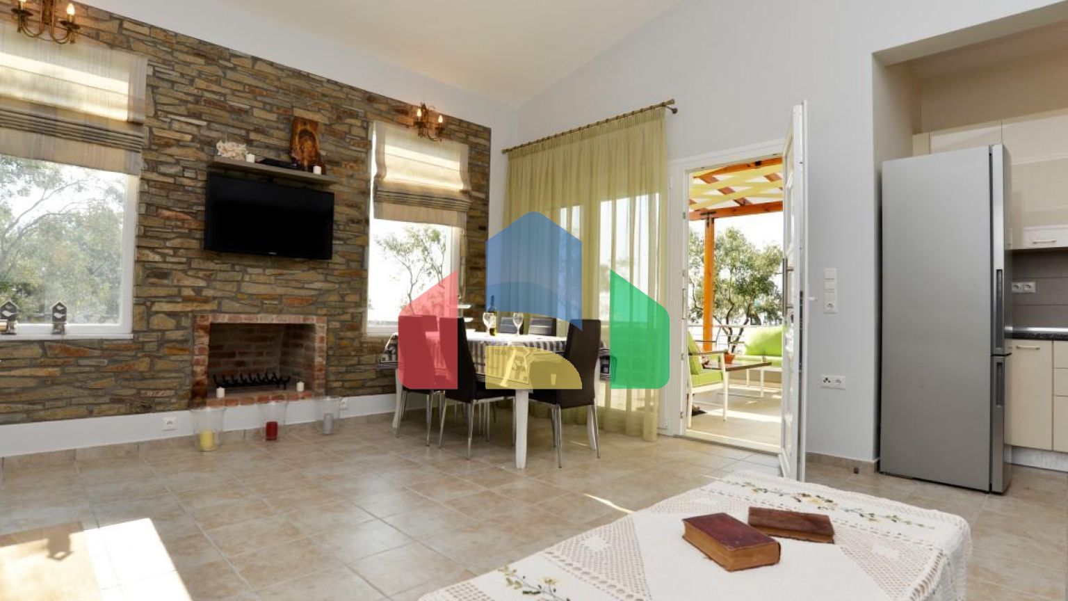 Продаж - Бізнес 410 m² на Тасосі