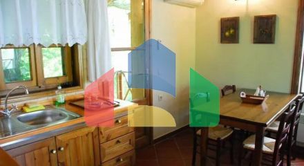 Продаж - Будівля 180 m² на Тасосі