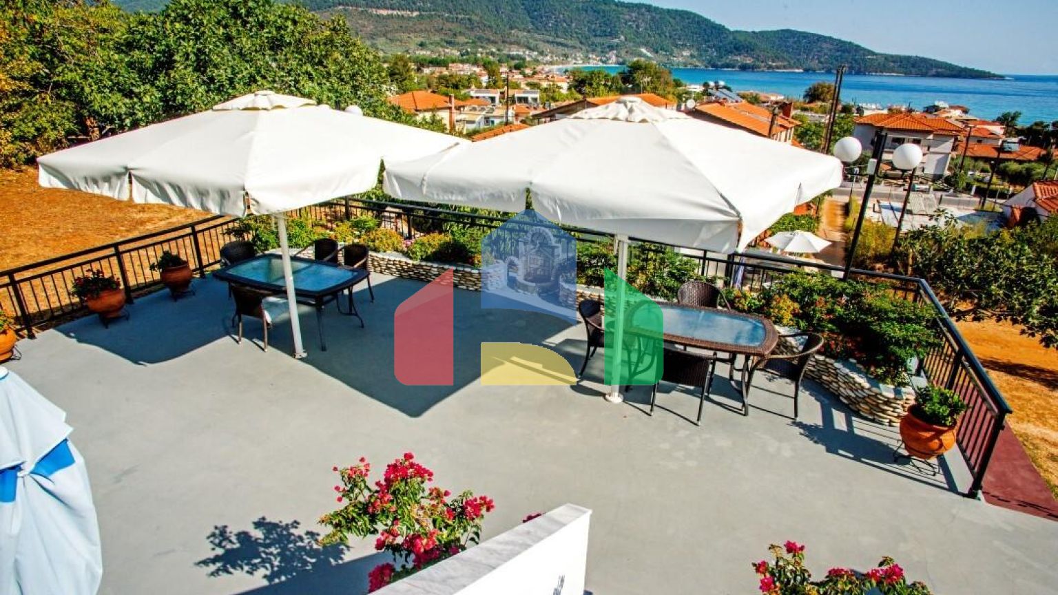 Продаж - Готель 320 m² на Тасосі