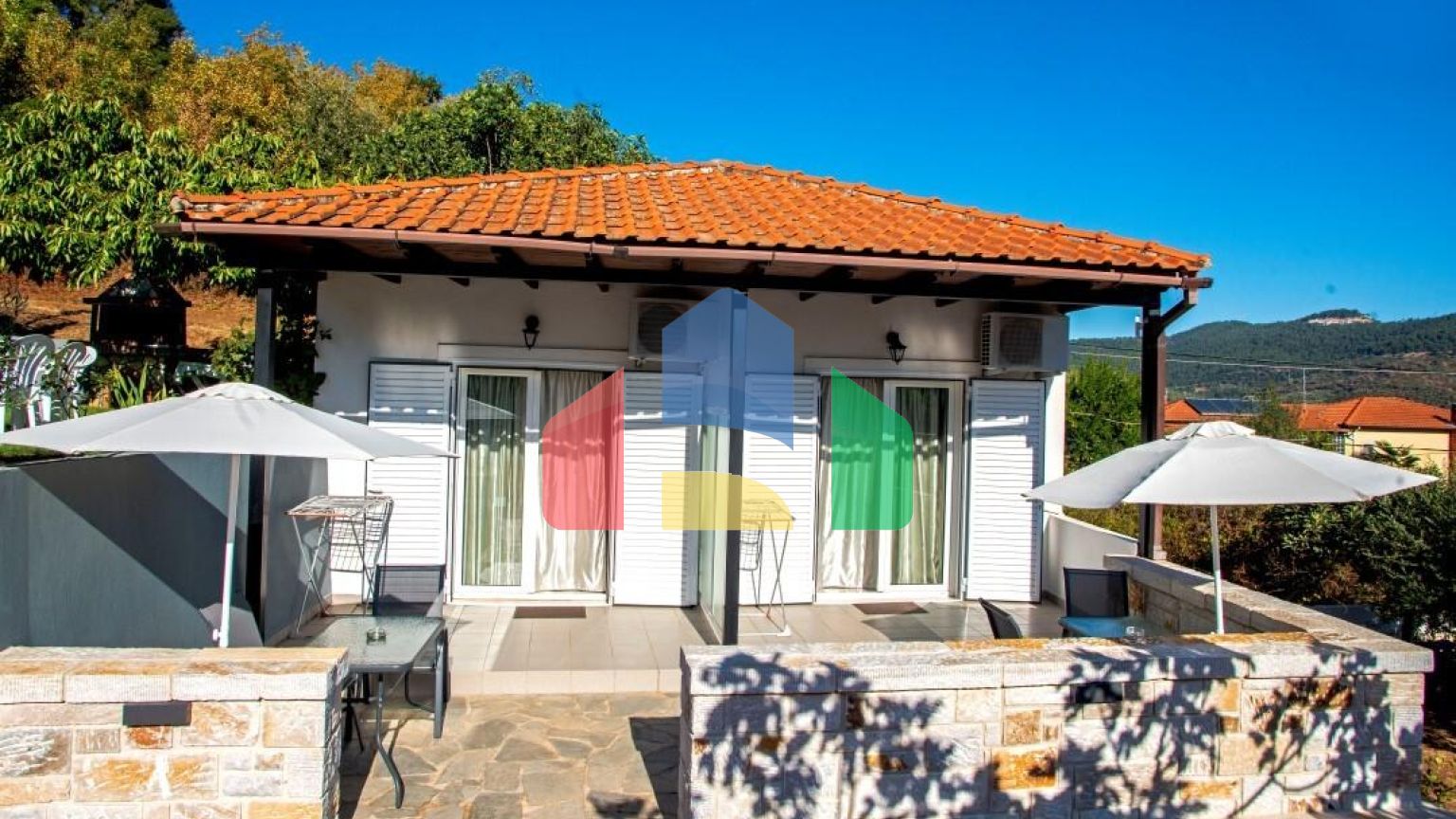 Продаж - Готель 320 m² на Тасосі