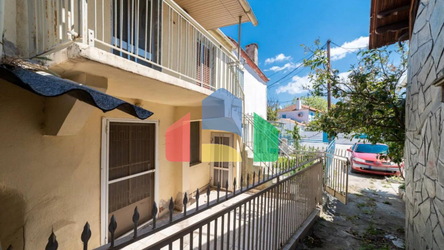 Продаж - Котедж 94 m² на Тасосі