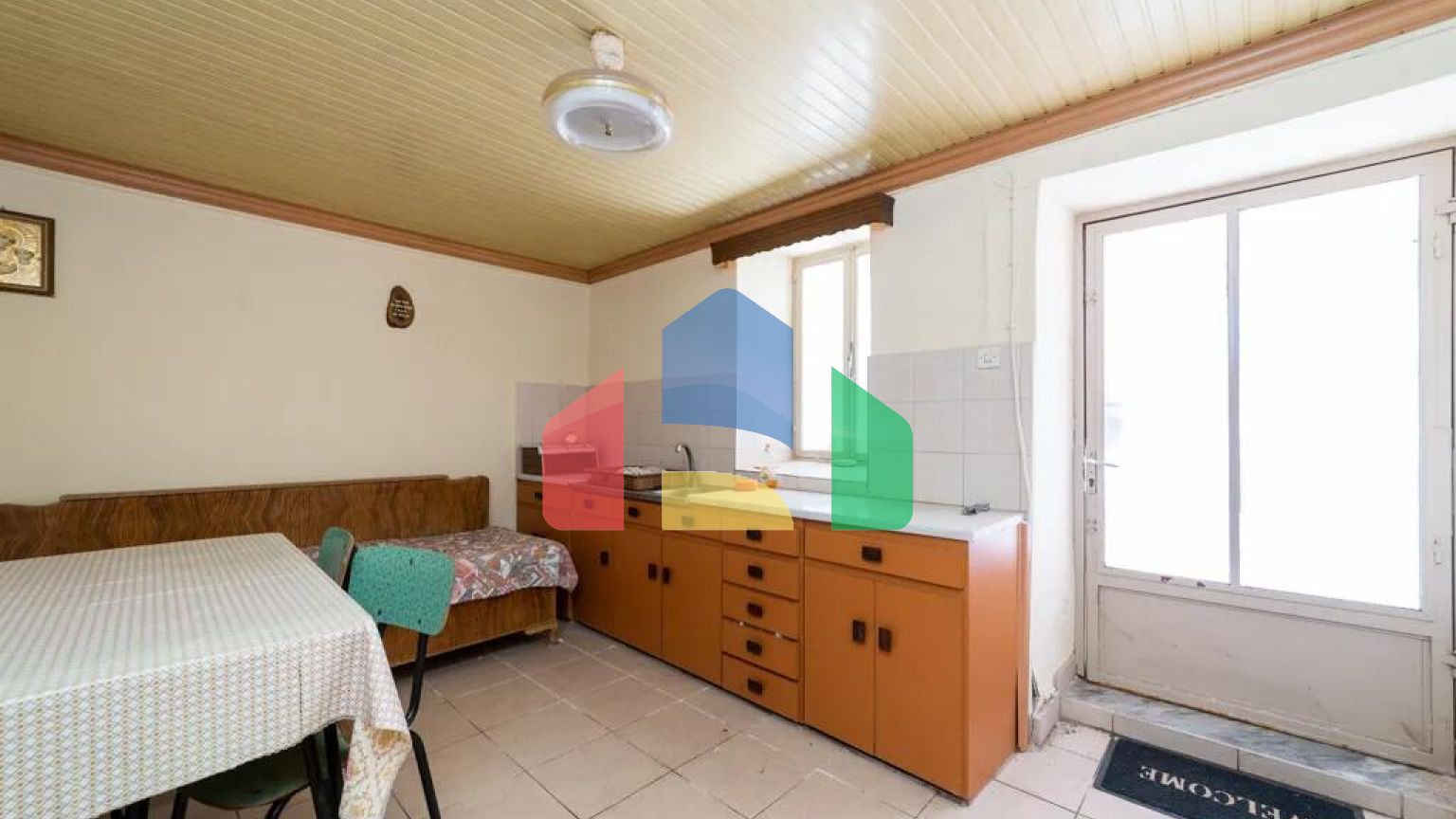 Продаж - Котедж 94 m² на Тасосі