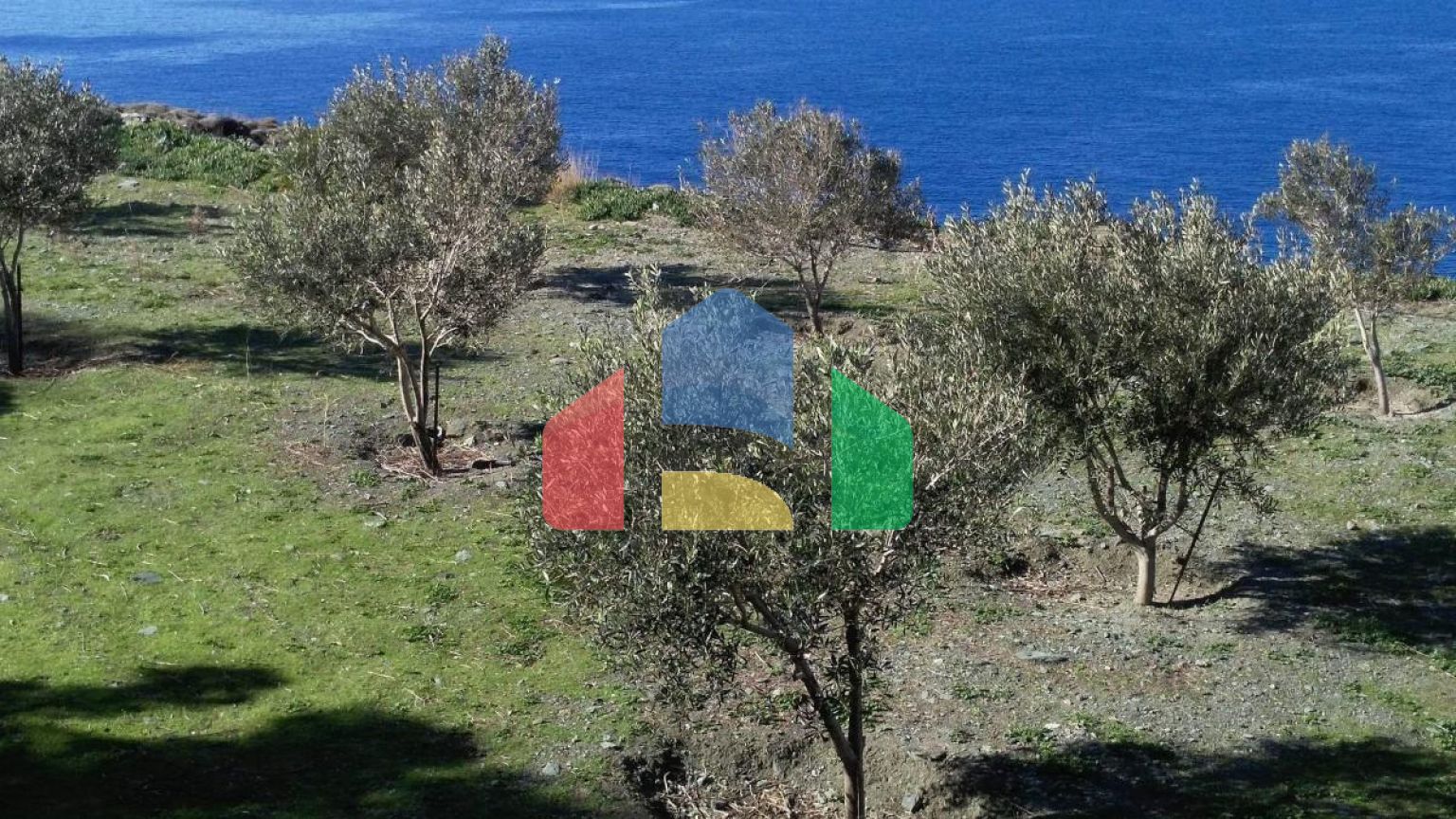 Продаж - Земельна ділянка 27000 m² Кіклади