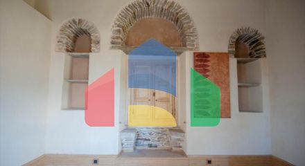 Продаж - Бізнес 1141 m² Кіклади