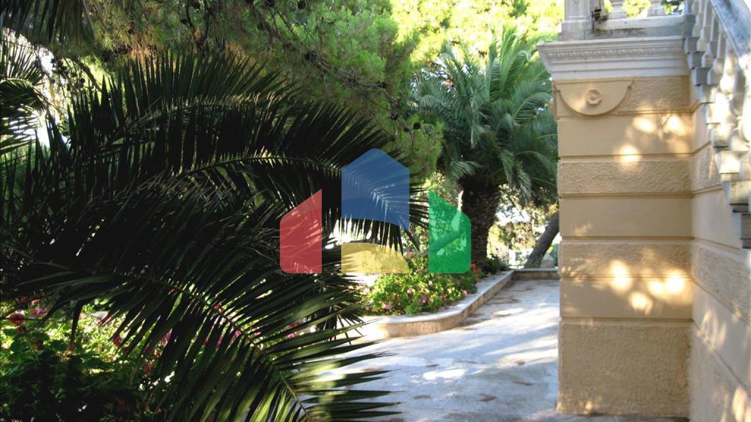 Продажа - Коттедж 220 m² Киклады