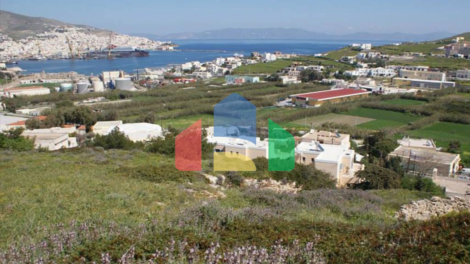 Продаж - Земельна ділянка 13600 m² Кіклади