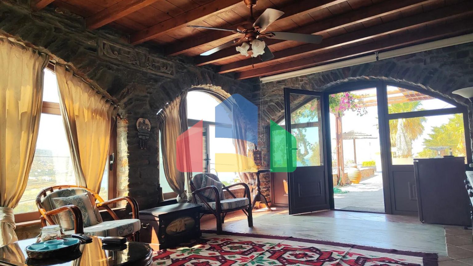 Продаж - Вілла 350 m² Кіклади